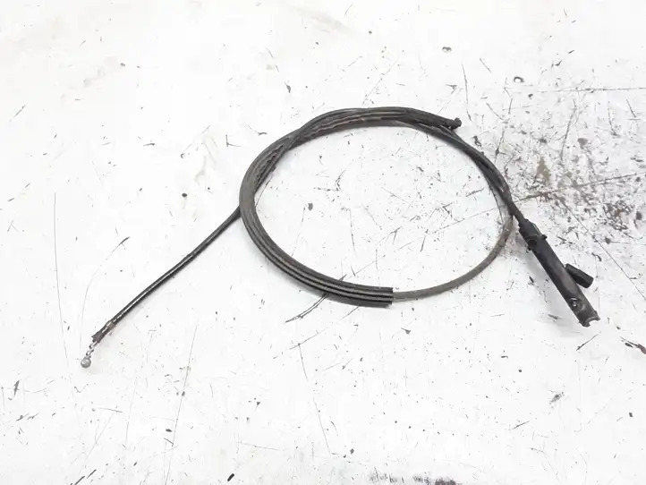 Volkswagen PASSAT B6 (2005 - 2010)   Трос замка капота