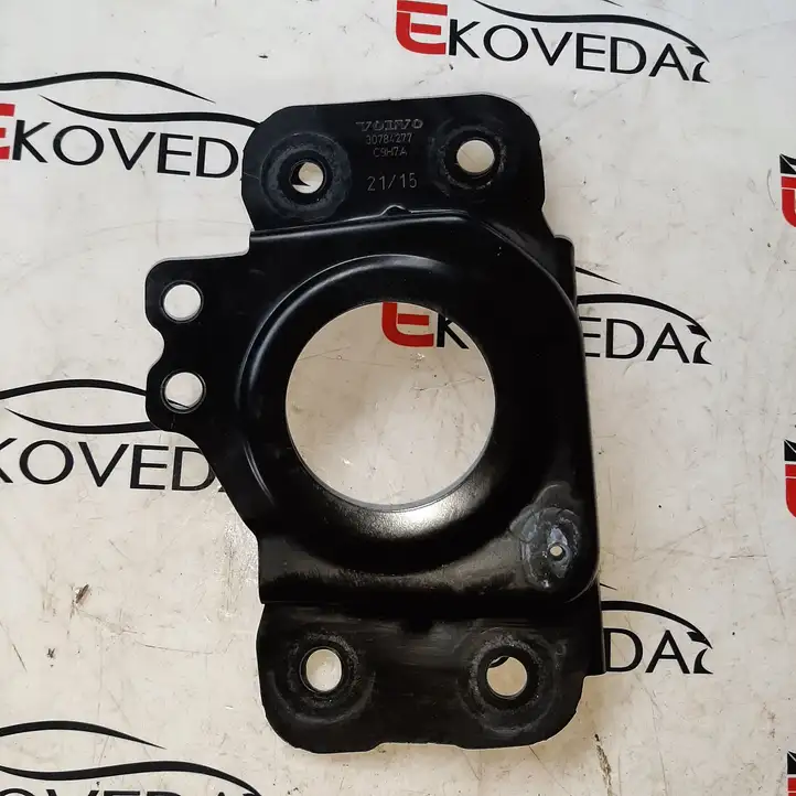 Volvo XC60 (2013 - 2017)  30784277 Кронштейн крепления коробки передач