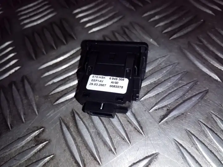 BMW X5 E70 (2006 - 2013) 6949309 Кнопка бардачка — фото 3