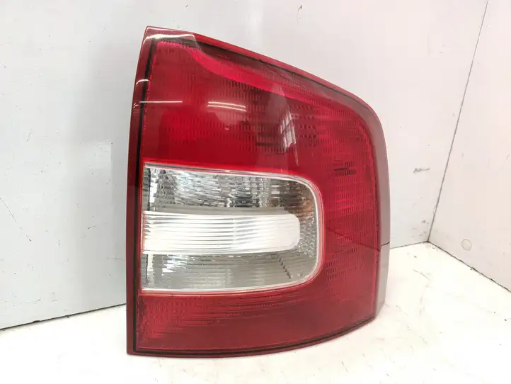 Skoda Octavia Mk2 (1Z) (2004 - 2013) 1Z9945258 Задний фонарь в кузове — фото 1