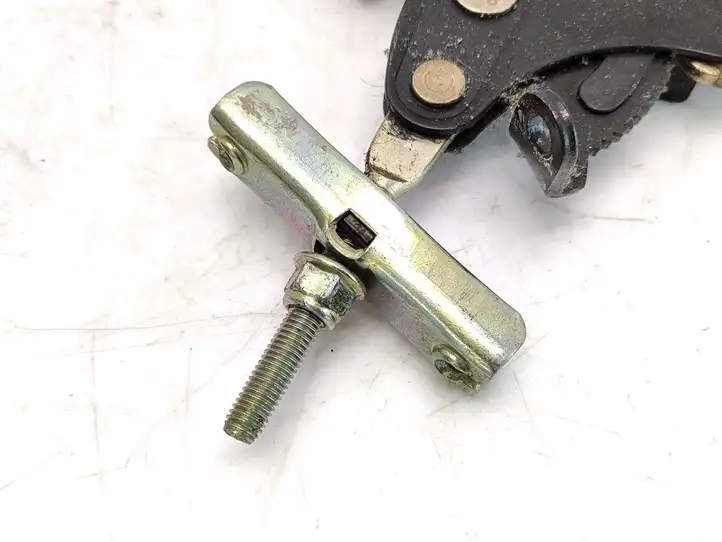 Citroen Berlingo (2003 - 2007) Механизм ручного тормоза (в салоне) — фото 5
