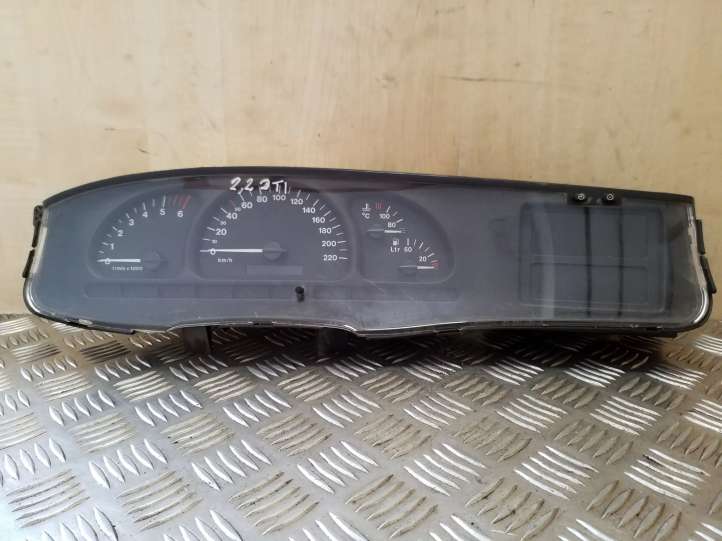 24422215RN Opel Vectra B Spidometras (prietaisų skydelis)