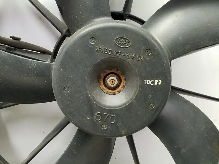 Chevrolet Captiva (2006 - 2011) 20913983 Дифузор радиатора — фото 6