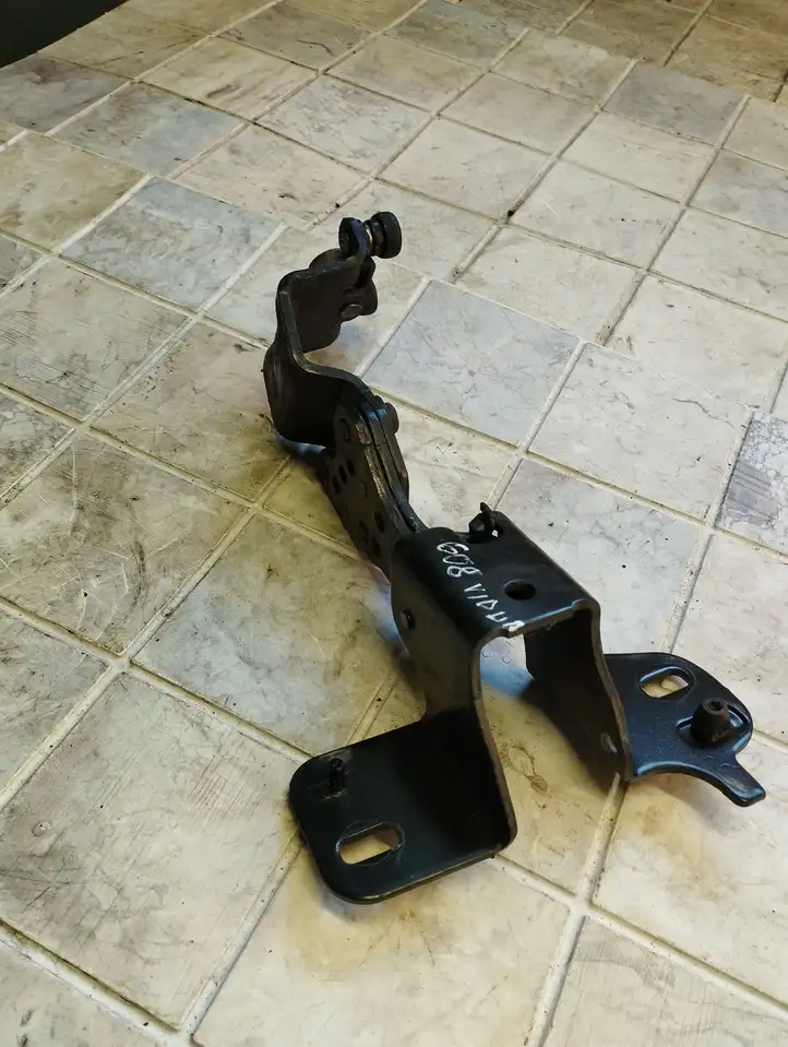 Ford B-MAX (2012 - 2018) AV11R250A69AE Средняя направляющая ролика раздвижной двери — фото 5
