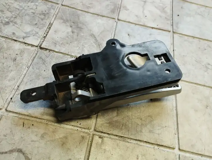 Hyundai Santa Fe (2005 - 2009) 82613CM000 Внутренняя ручка двери — фото 3