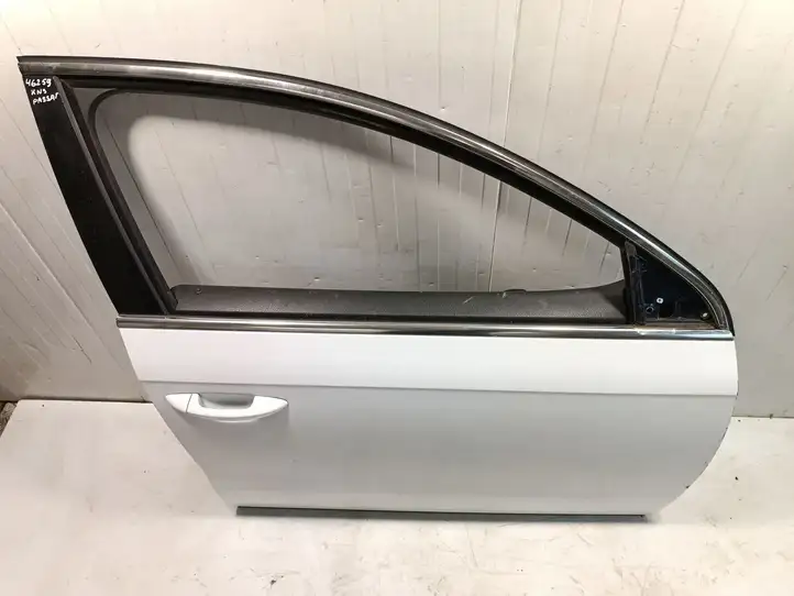 Volkswagen PASSAT B7 (2011 - 2014) Дверь — фото 4