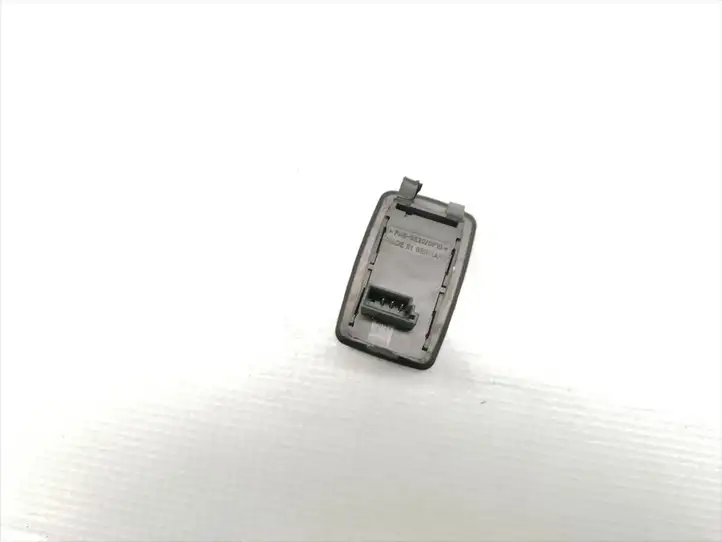 BMW 3 E90 E91 (2005 - 2012) 6945874 Кнопка стеклоподъемников — фото 2