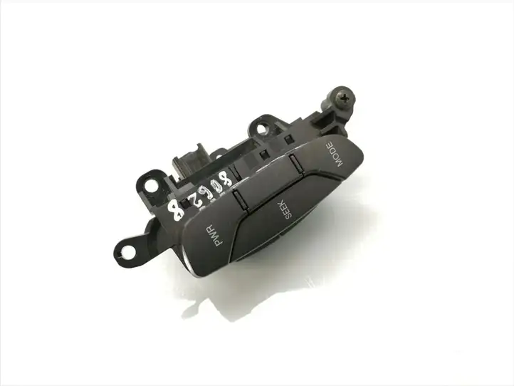Chevrolet Captiva (2006 - 2011) 96628528 Кнопки на рулевом колесе — фото 1