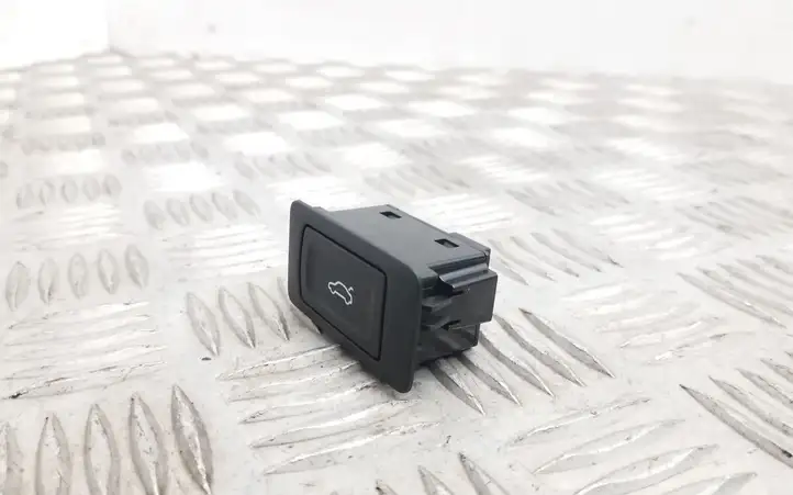 Audi A6 C7 (2014 - 2018) 4G0959831C Кнопка закрытия багажника — фото 2
