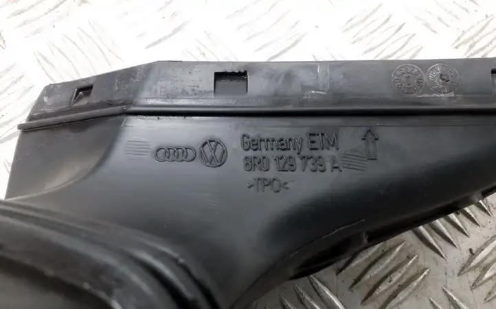 Audi Q5 SQ5 (2008 - 2012) 8R0129739A Детали воздухозаборника — фото 2