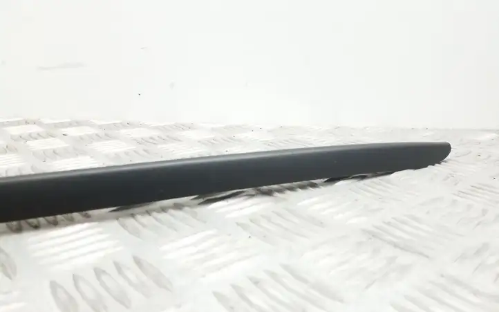 Audi Q5 SQ5 (2008 - 2012) 8R0854327A Накладка стоек лобового стекла — фото 2