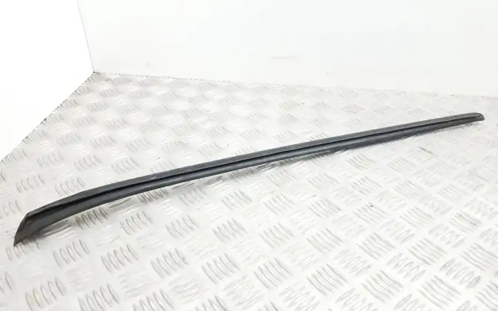 Audi Q5 SQ5 (2008 - 2012) 8R0854327A Накладка стоек лобового стекла — фото 5