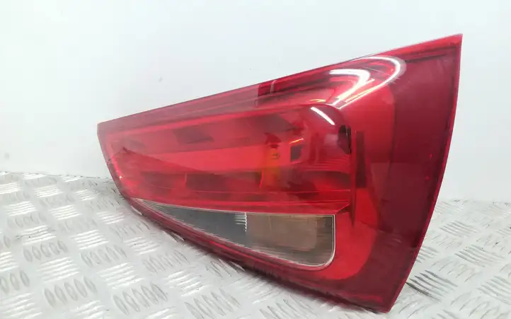 Audi A1 (2010 - 2014) 8X0945094 Задний фонарь в крышке багажника — фото 5
