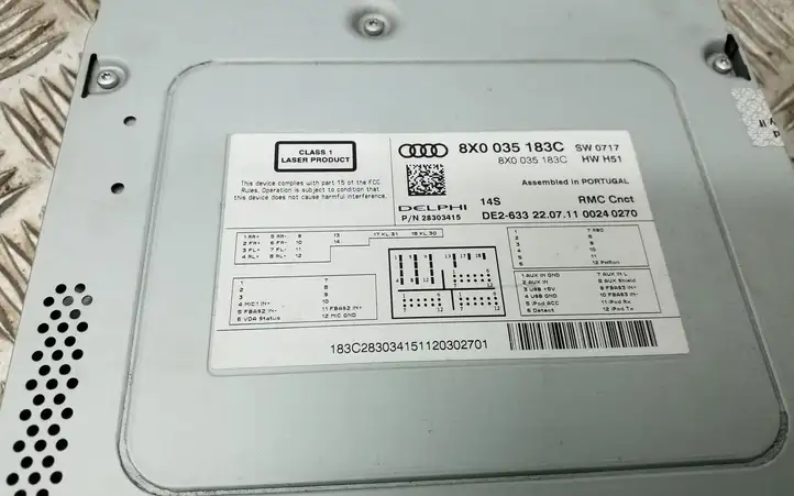 Audi A1 (2010 - 2014) 8X0035183C Магнитола / мультимедийная система — фото 3