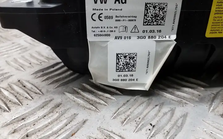 Volkswagen PASSAT B8 (2015 - ) 3G0880204E Подушка безопасности пассажира — фото 2