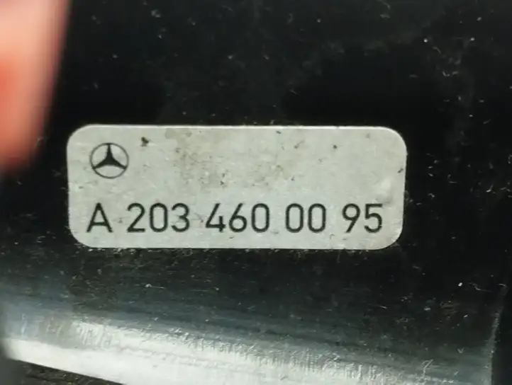 Mercedes-Benz C W203 (2000 - 2007) A2034600095 Обшивка рулевой колонки — фото 15