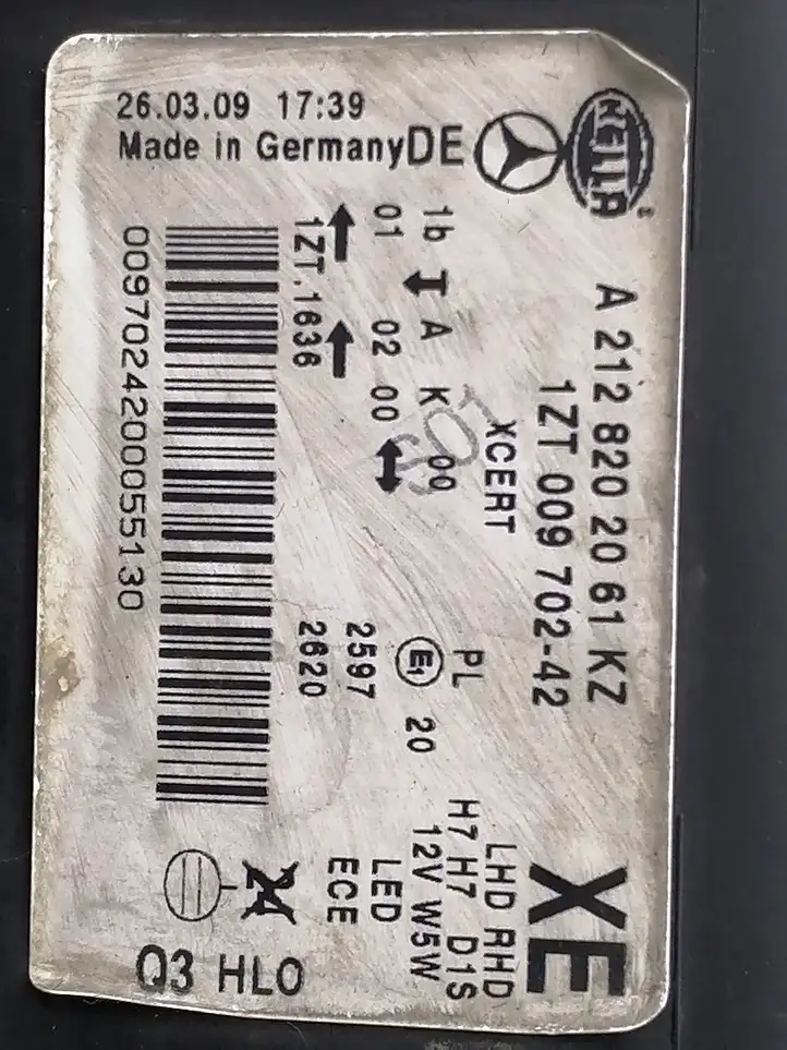 Mercedes-Benz E W212 (2009 - 2016) A2128202061 Передняя фара — фото 8