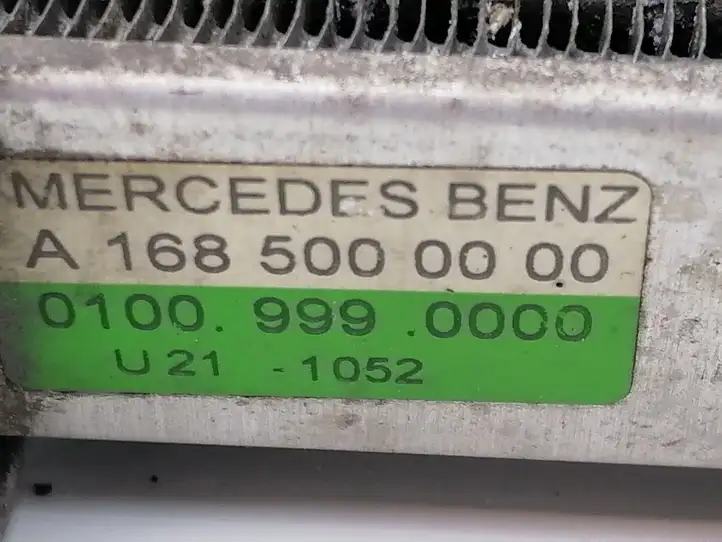 Mercedes-Benz A W168 (1997 - 2004) A1685000000 Интеркулер — фото 3