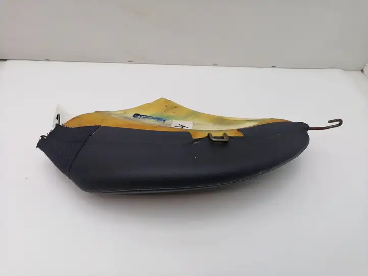 Mercedes-Benz CLK A208 (1997 - 2002) E1970 Нижняя боковая отделка заднего сиденья — фото 11