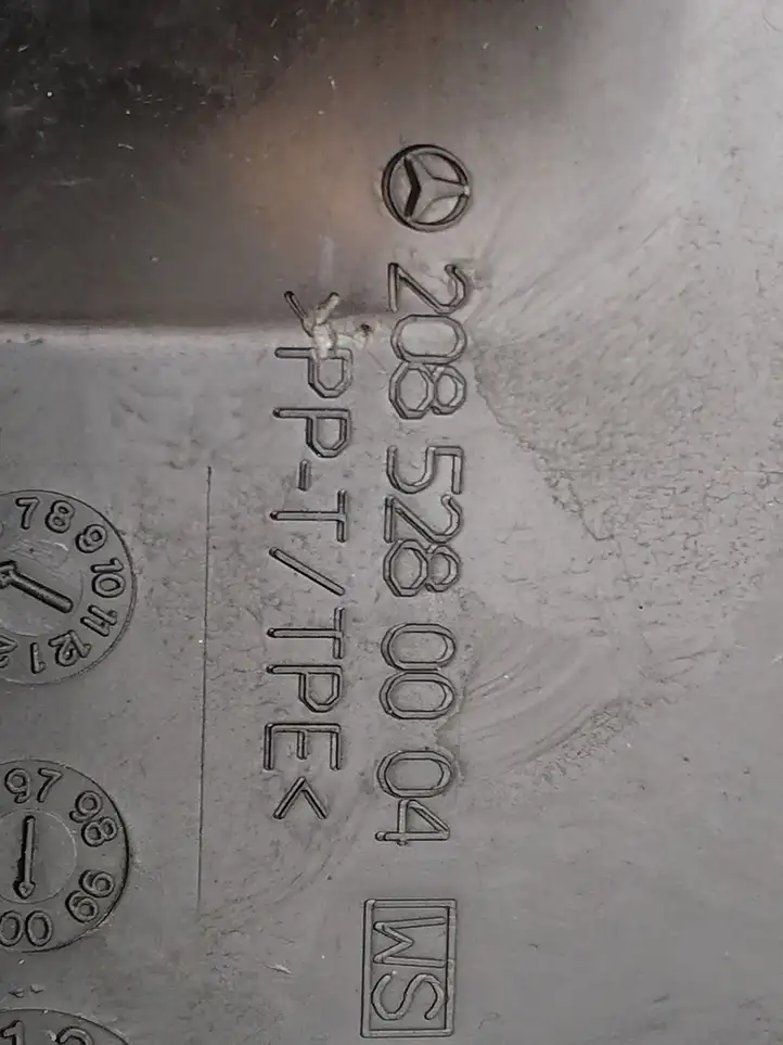 Mercedes-Benz CLK A208 (1997 - 2002) 2085280004 Дефлектор воздуха — фото 7