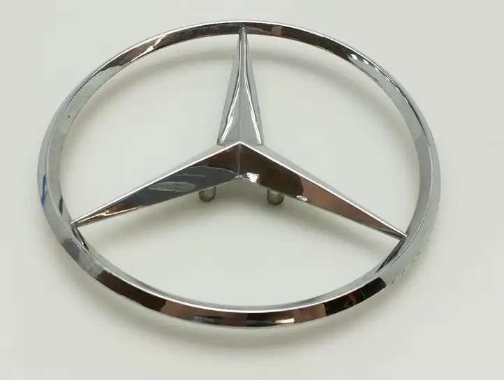 Mercedes-Benz C W203 (2000 - 2007) Эмблема производителя — фото 9