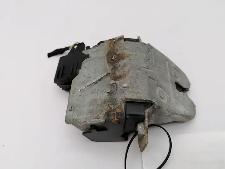 Mercedes-Benz C W203 (2000 - 2007) A2037400235 Замок крышки багажника — фото 11