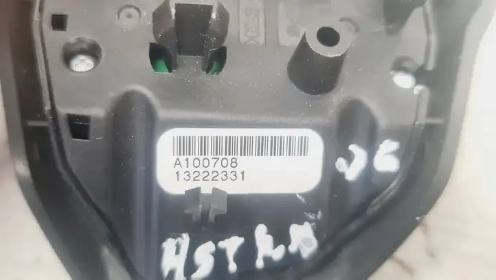 Opel Corsa D (2010 - 2014) 13222331 Кнопки на рулевом колесе — фото 2