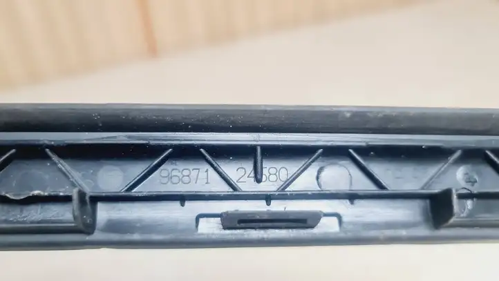 Citroen C4 (2011 - 2016) 9687124580 Накладка стоек лобового стекла — фото 4