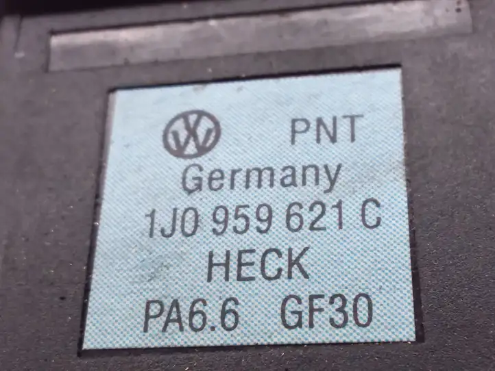 Volkswagen Golf IV (1998 - 2005) 1J0959621C Кнопка обогрева стекла — фото 4