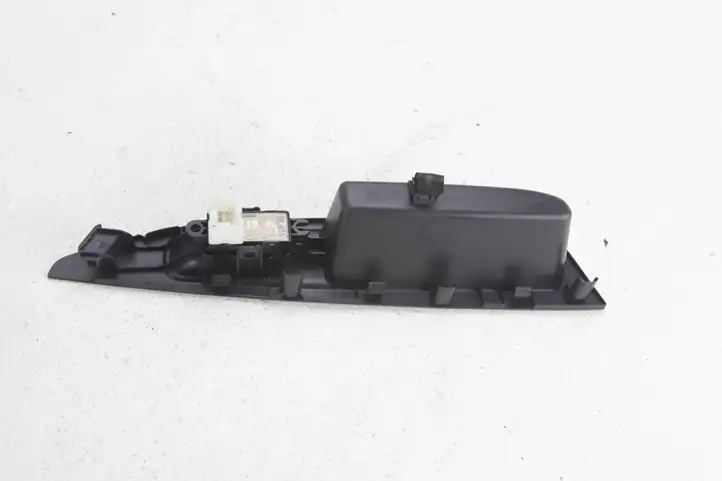 Nissan Qashqai (2017 - 2020) 829604EA0AX Блок кнопок стеклоподъемников — фото 3