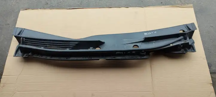 Toyota Prius (XW30) (2009 - 2015) 5575247050 Жабо стеклоочистителей — фото 1
