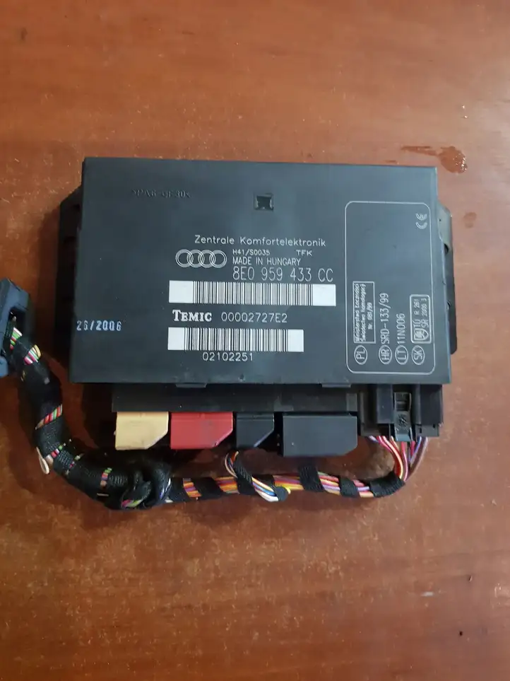 Audi A4 S4 B7 8E 8H (2004 - 2009) 8E0959433CC Модуль комфорта — фото 1