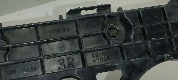 Toyota Prius (XW30) (2009 - 2015) 5215547010 Кронштейн заднего бампера — фото 5