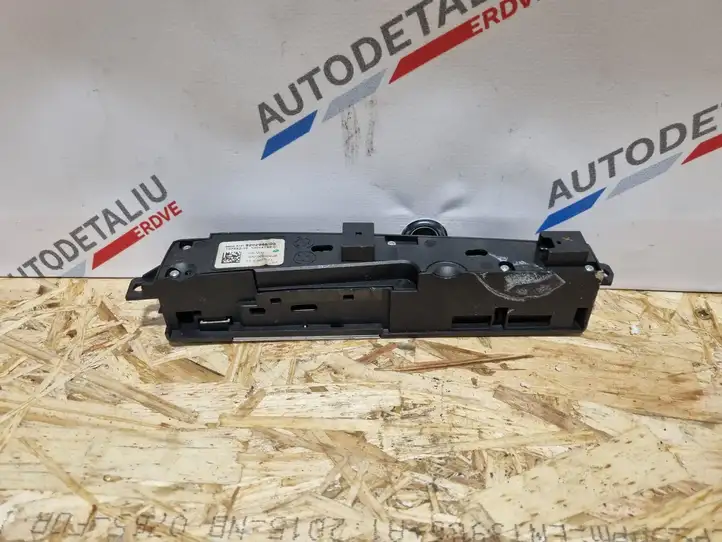 BMW 5 F10 F11 (2009 - 2016) 9202946 Кнопка парктроника — фото 3