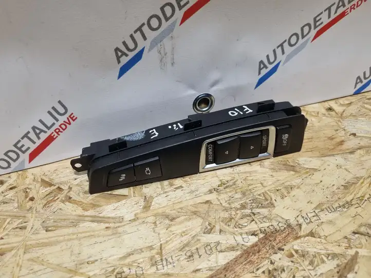 BMW 5 F10 F11 (2009 - 2016) 9202946 Кнопка парктроника — фото 5
