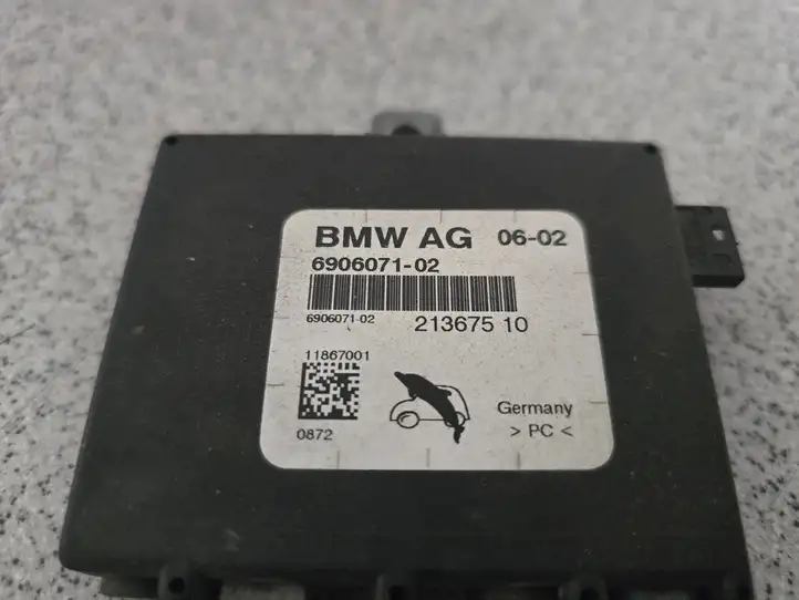 BMW 3 E46 (1998 - 2005) 21367510 Усилитель антенны — фото 2