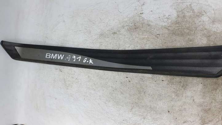 51477034305 BMW 5 E60 E61 Galinio slenksčio apdaila (vidinė)