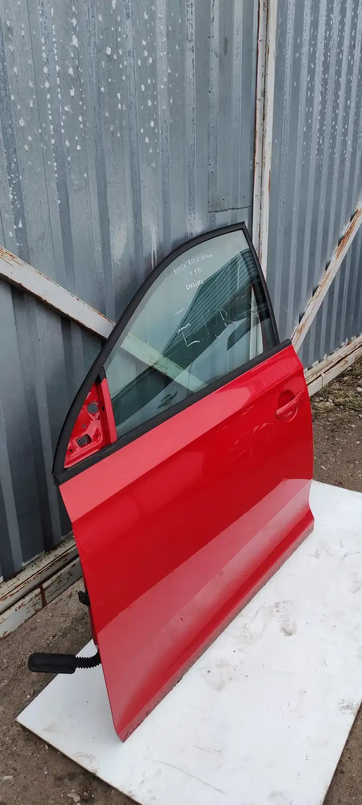 Skoda Rapid (NH) (2012 - 2019) Дверь — фото 3