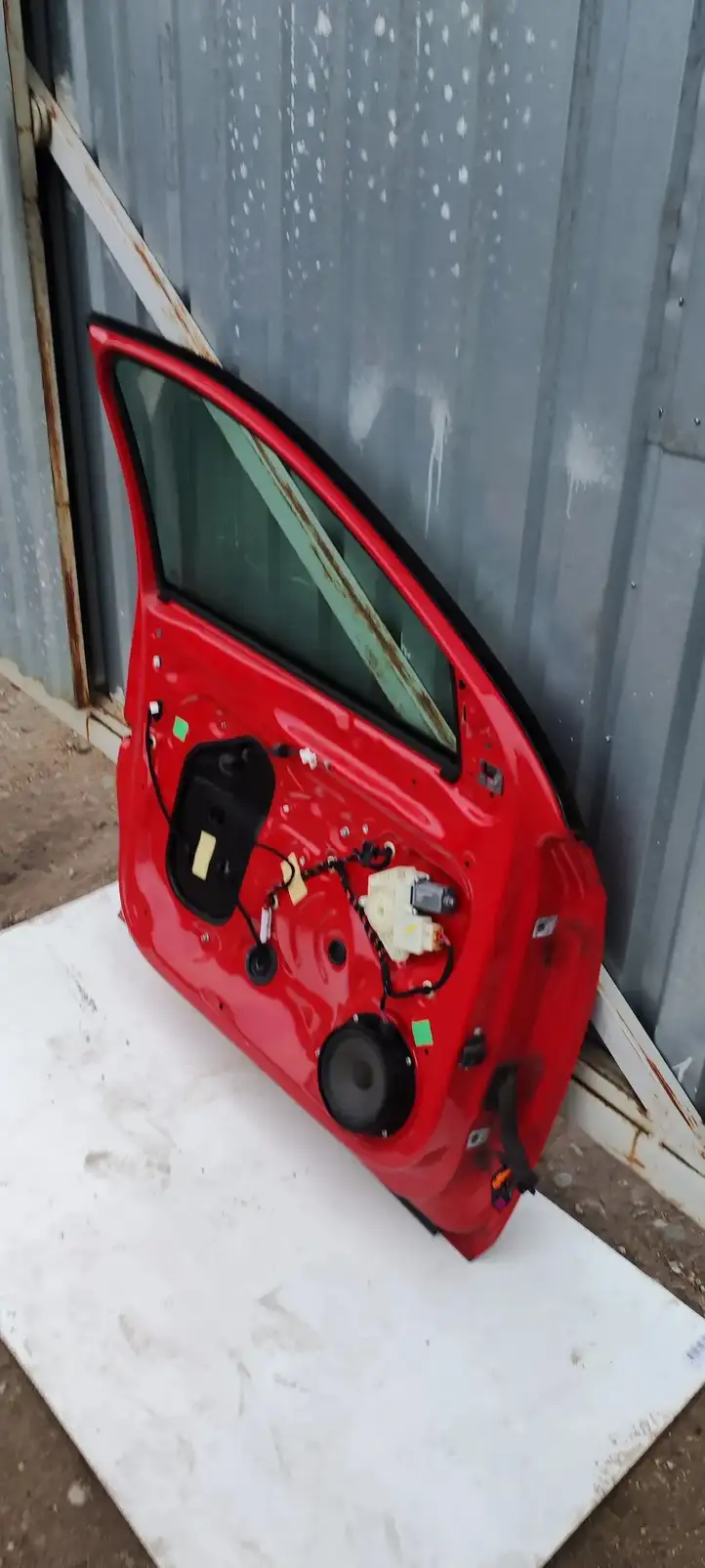 Skoda Rapid (NH) (2012 - 2019) Дверь — фото 6