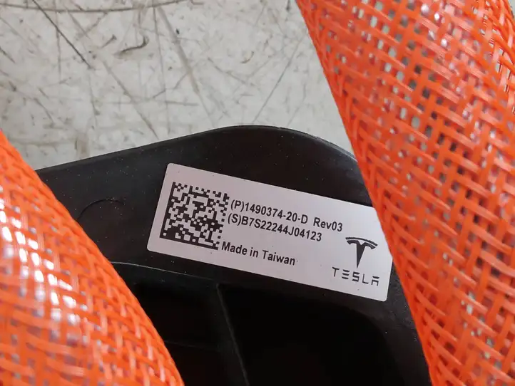 Tesla Model 3 (2017 - 2023) 149037420D Зарядный разъем электромобиля — фото 6