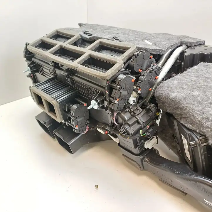 Porsche Taycan 9J1 (2019 - ) 9J1819908 Комплект системы вентиляции салона — фото 5