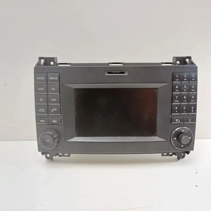 Mercedes-Benz Vito W447 (2014 - ) A4479009005 Магнитола / мультимедийная система — фото 1