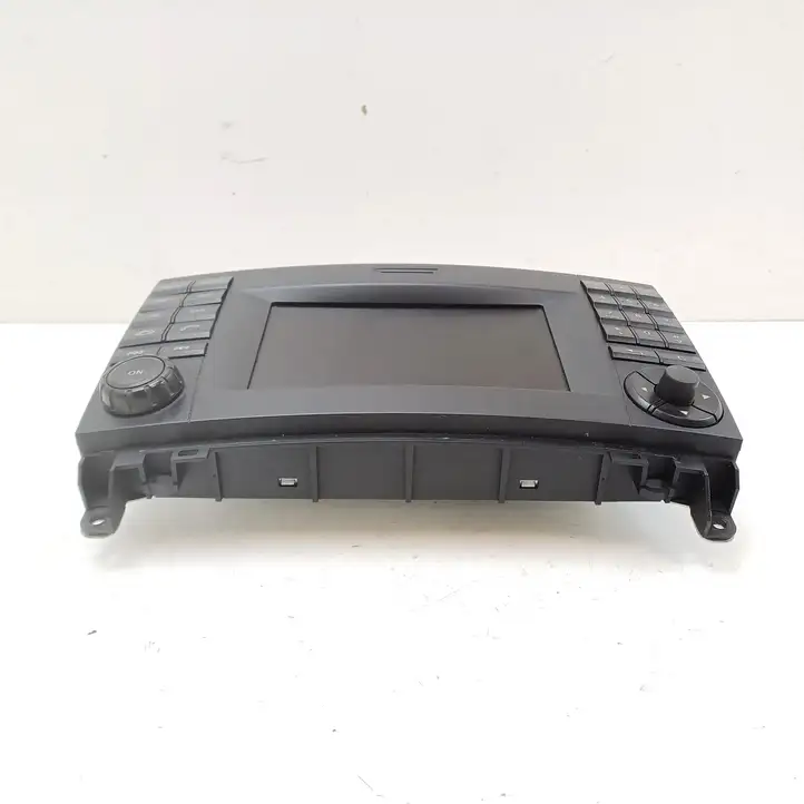 Mercedes-Benz Vito W447 (2014 - ) A4479009005 Магнитола / мультимедийная система — фото 4