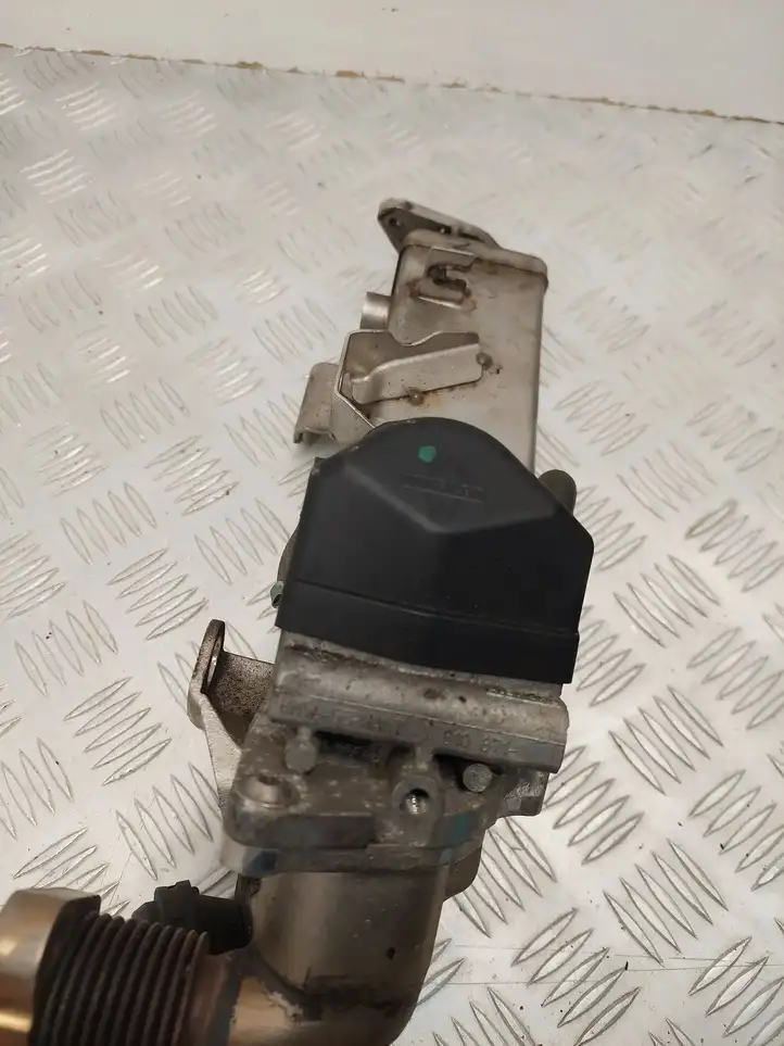 BMW 3 F30 F35 F31 (2012 - 2018) 7810751 Охладитель клапана EGR — фото 3