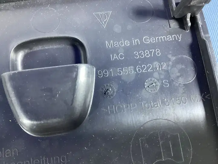 Porsche 911 991 (2011 - 2019) 99155562202 Крышка ящика предохранителей — фото 3