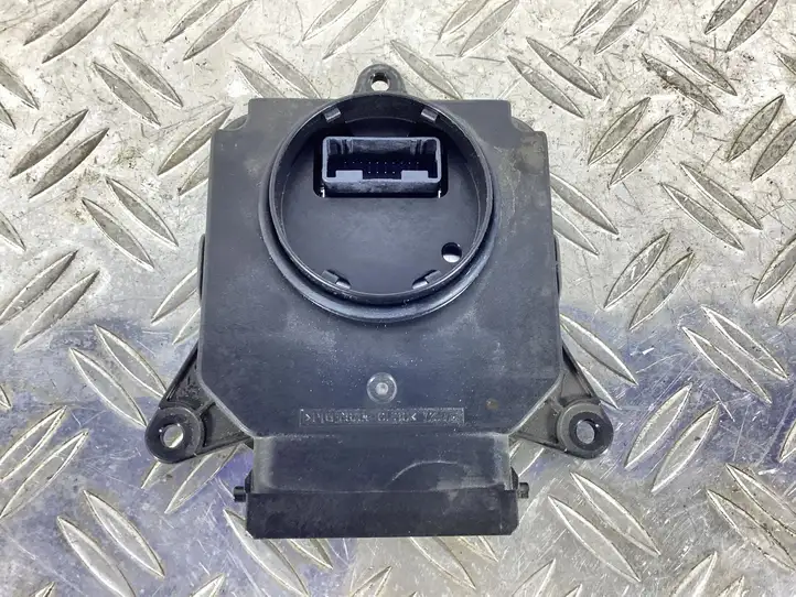 Lexus IS III XE30 (2013 - 2016) 8990753020 Блок розжига ксенона — фото 1