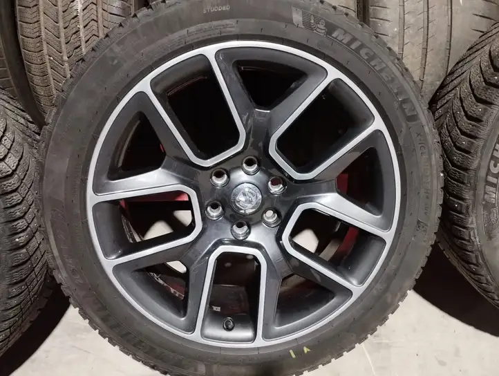 Dodge Ram (2018 - ) 5YD61TRMAB Легкосплавный колесный диск R22 — фото 7