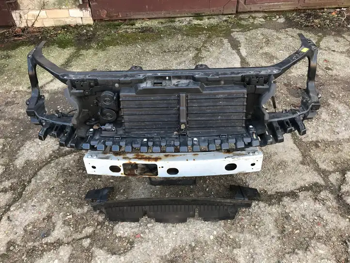 Land Rover Range Rover L405 (2012 - 2017) Кронштейн панели радиатора — фото 2