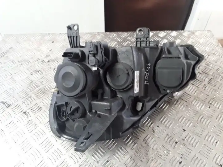 Renault Modus (2007 - 2012) 8200658391 Передняя фара — фото 2