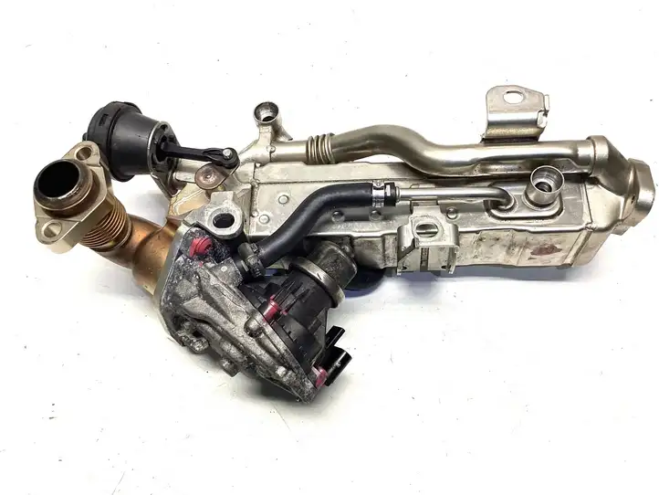 BMW 3 F30 F35 F31 (2012 - 2018) 8596444 Охладитель клапана EGR — фото 1